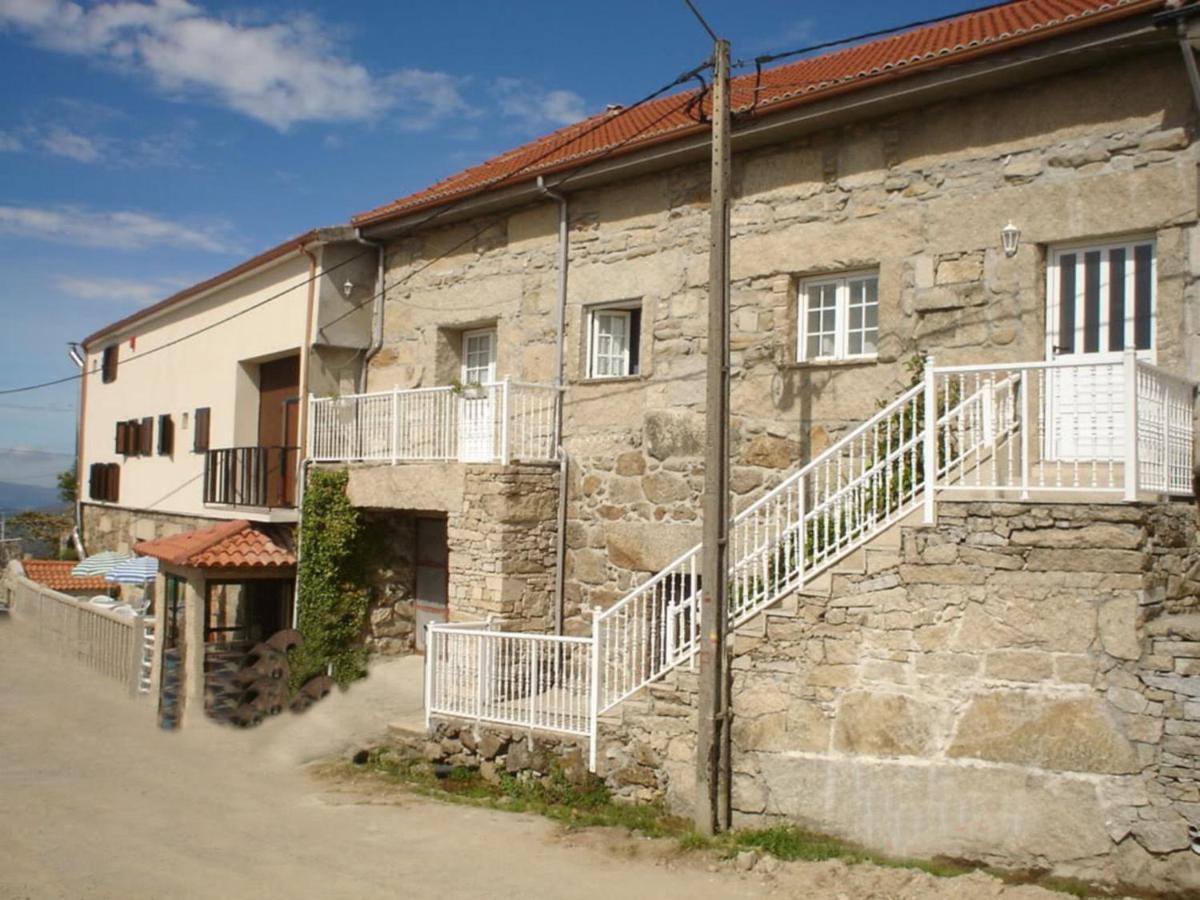 O Rocha Villa Paredes do Rio Exterior photo