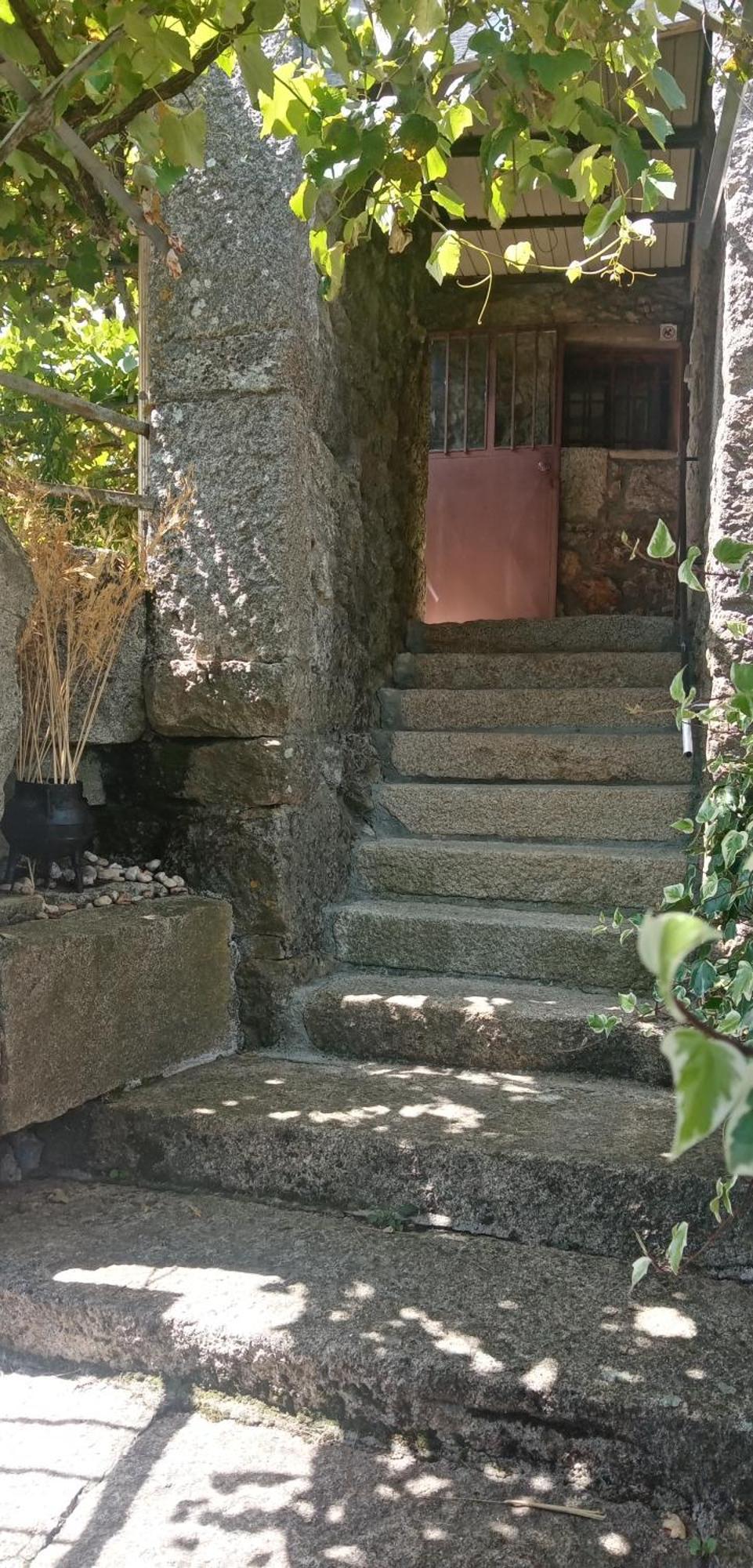 O Rocha Villa Paredes do Rio Exterior photo